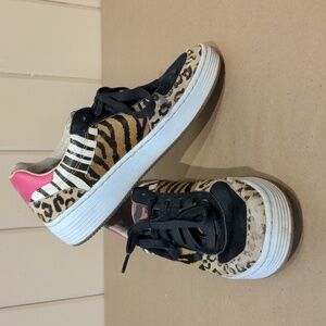 US 7.5 leather animal print on fur Palmilla Paley by Mark Nason women's sneakers